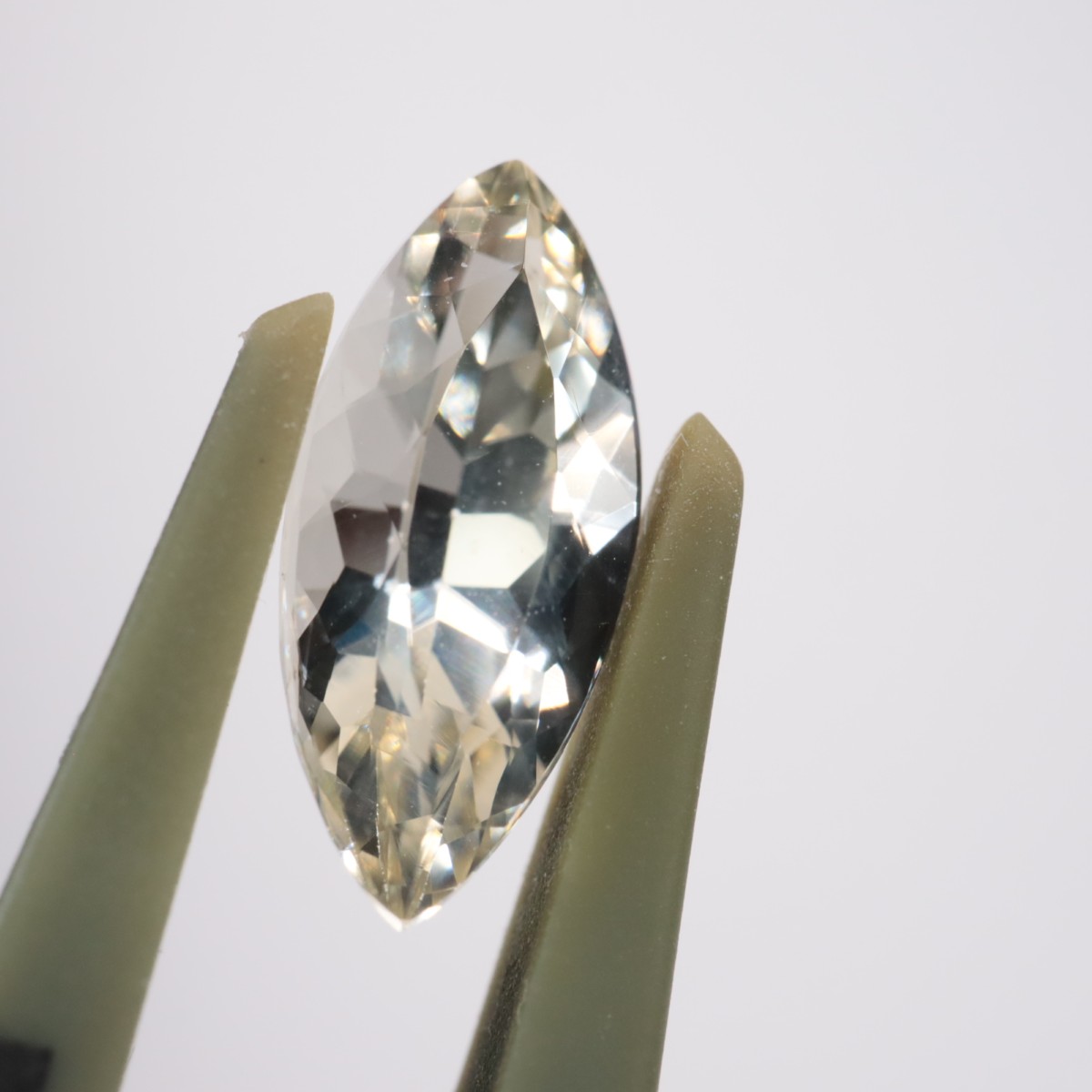 ���쥴�󥵥󥹥ȡ���1.34ct