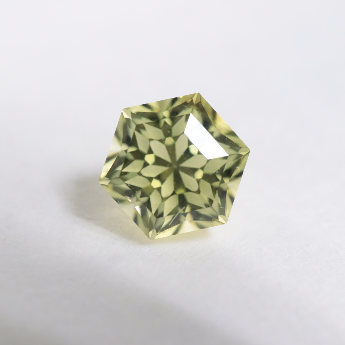 ���꥽�٥�롡0.69ct