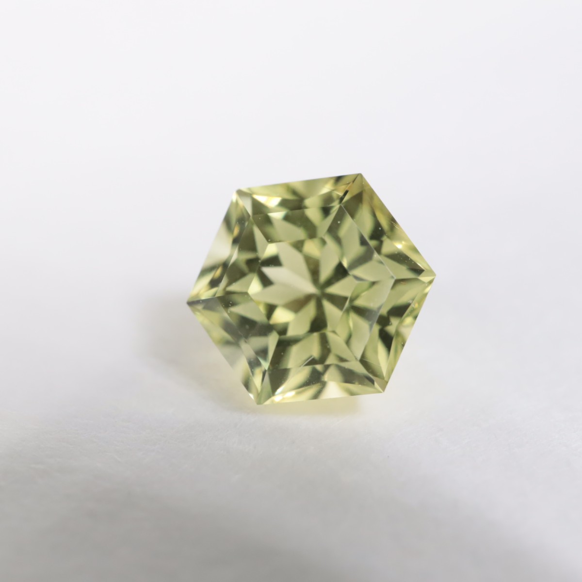 ���꥽�٥�롡0.69ct