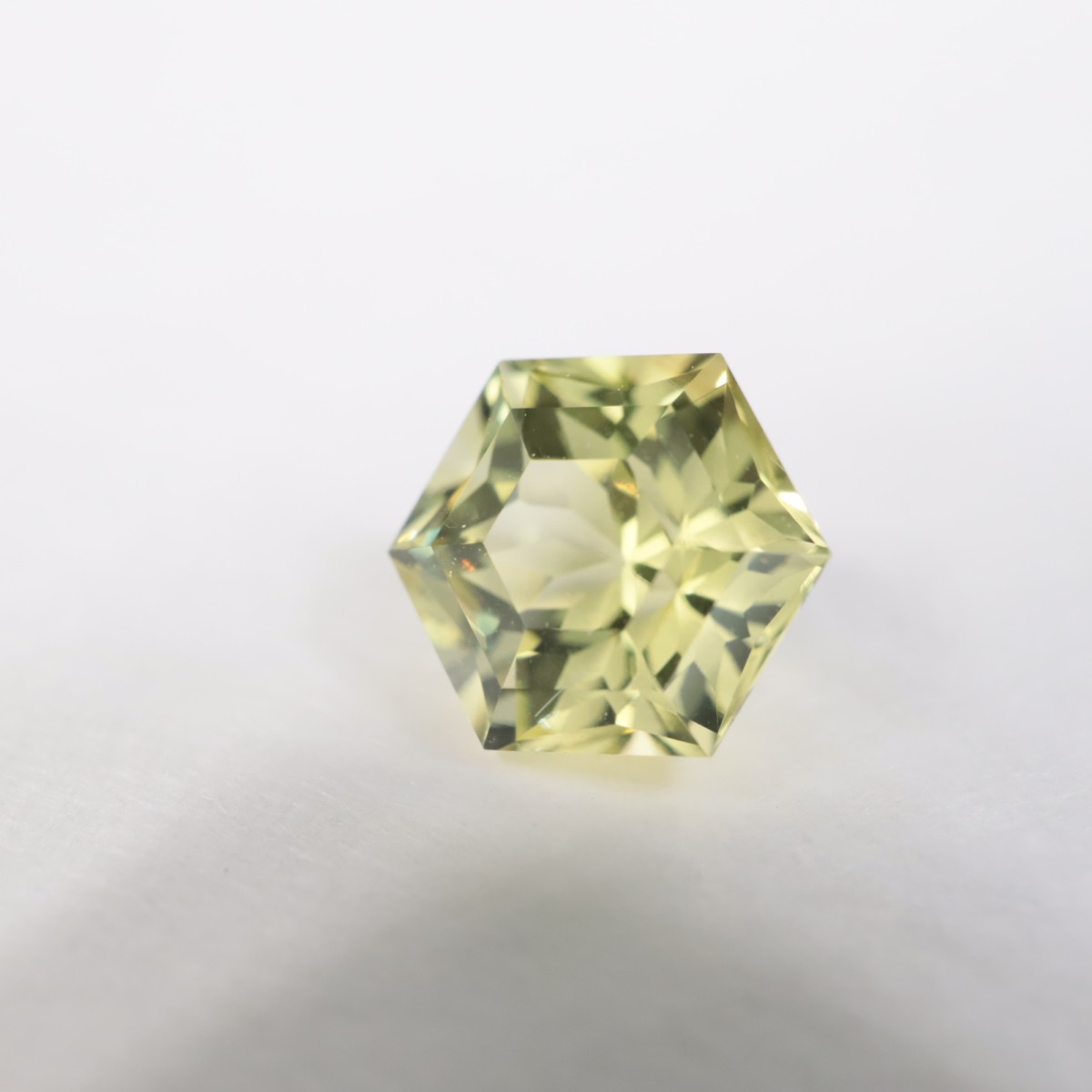 ���꥽�٥�롡0.69ct