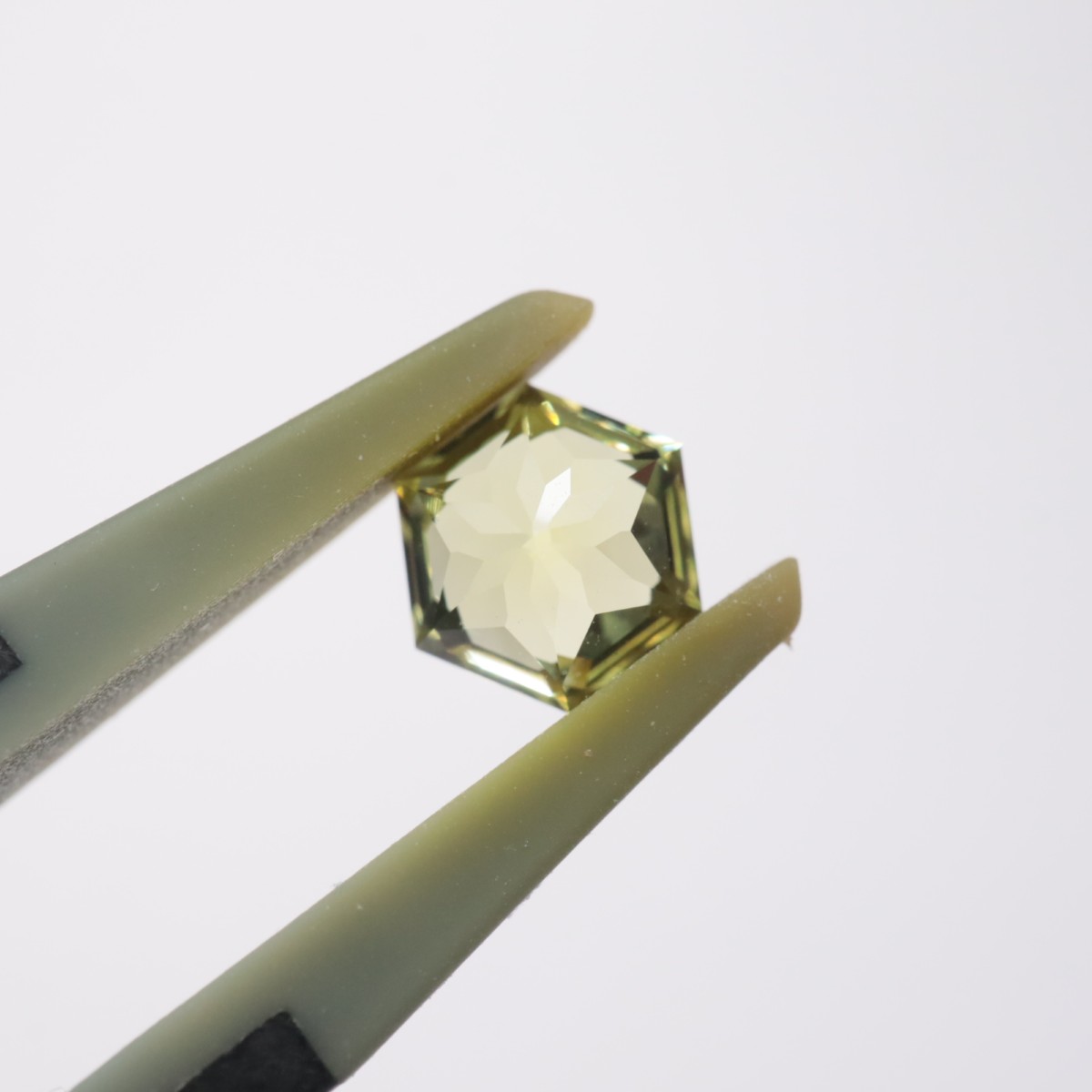 ���꥽�٥�롡0.69ct