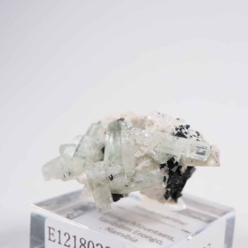 ナミビア産　アクアマリン　柱状原石 ナミビア産 アクアマリン | 鉱物標本,ハ行,ベリル/緑柱石 | ほたるみ