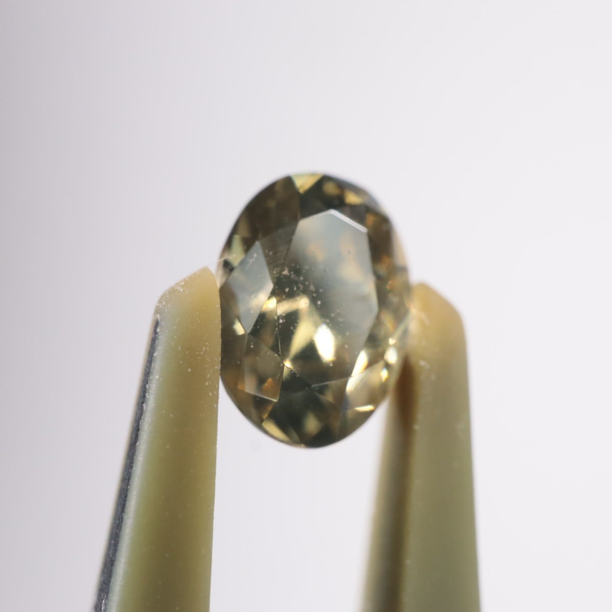 ���󥶥˥��������륳��0.64ct