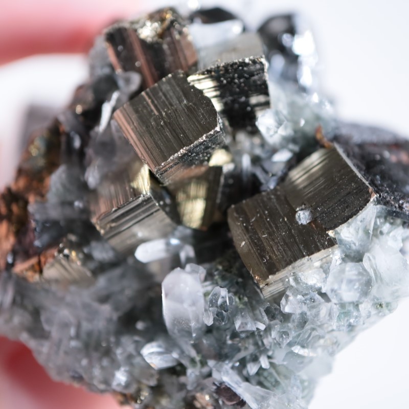 ブルガリア産 パイライト、水晶 | 鉱物標本,ハ行,パイライト