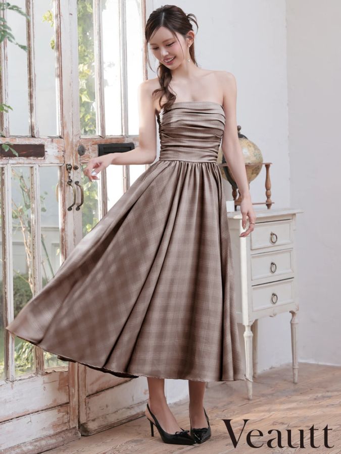 Veautt VT082607 ベアトップ ギャザー チェック 2WAY フレア ミディアムロングドレス 肩紐付き（ブラック/ブルー/モカ）