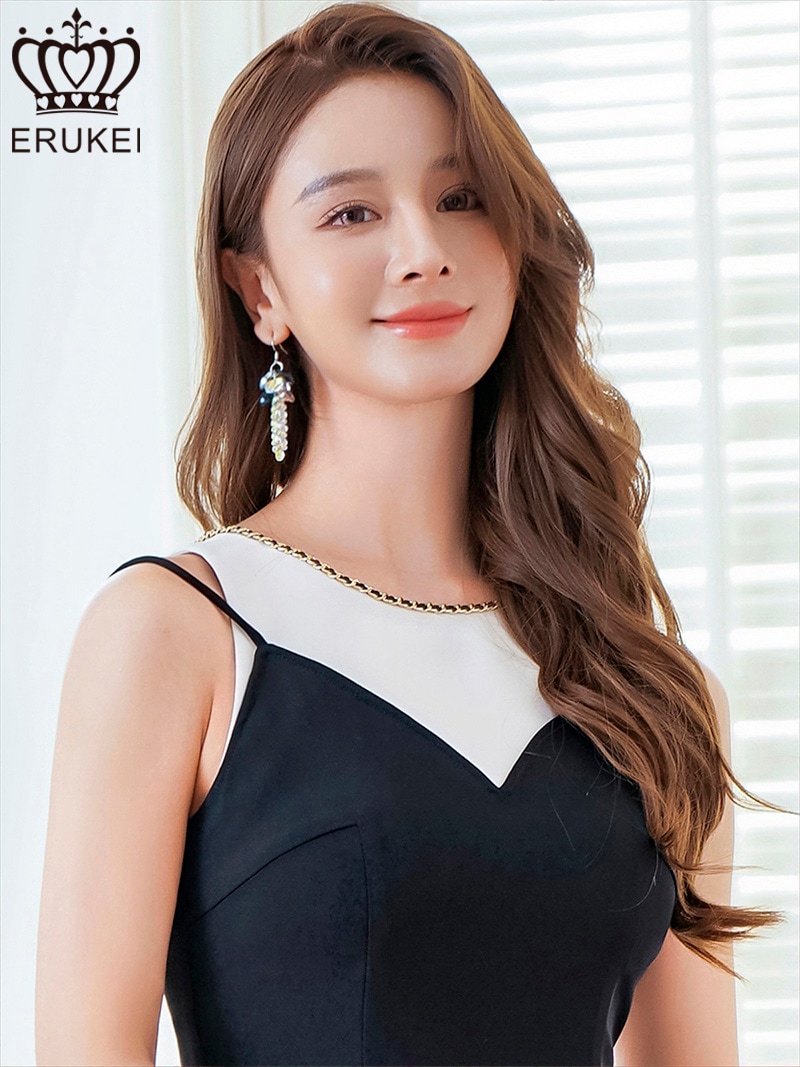 セール＊完売品(白)Favoriteエンパイアライン風 ジューン・ブライドワンピ セール＊完売品(白)Favoriteエンパイアライン風 ジューン