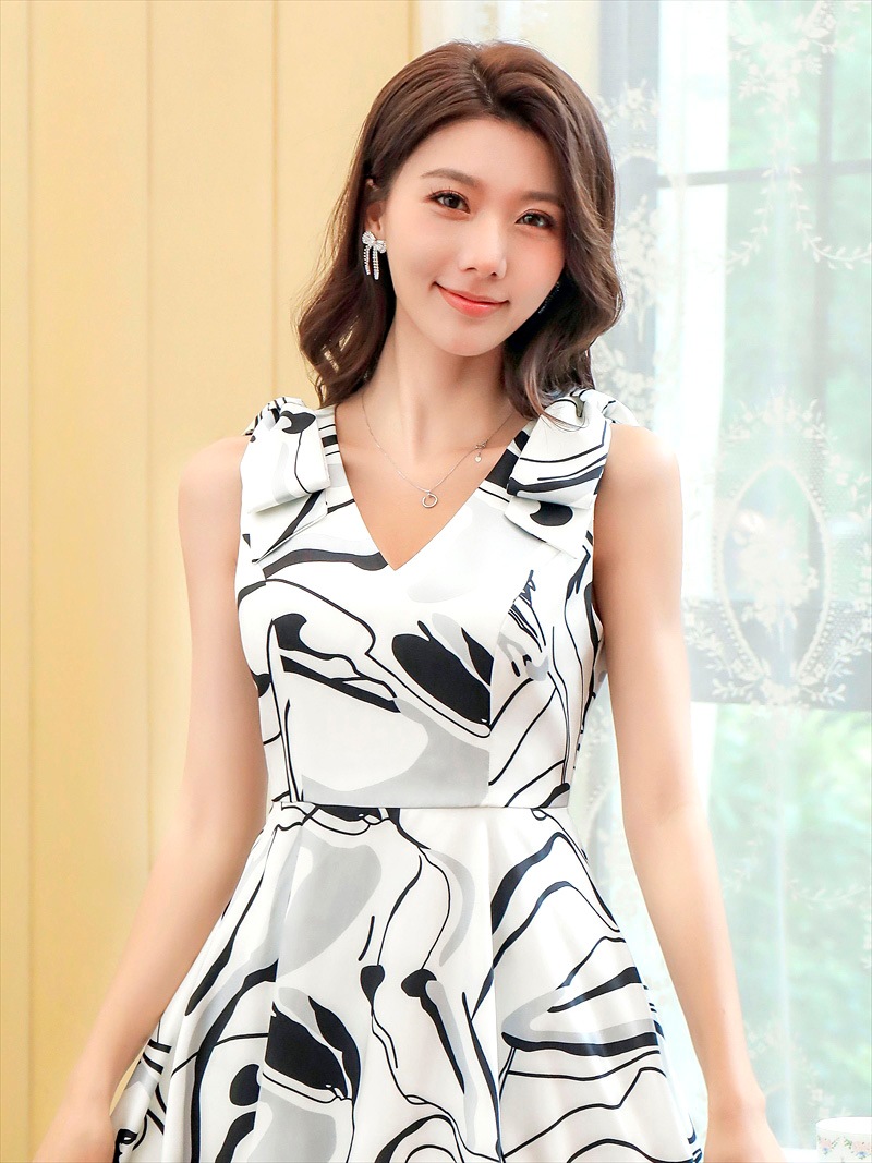 an ホワイト肩リボン ドレス WILLSELECTION｜フラワー刺繍肩リボンドレス | Rakuten Fashion