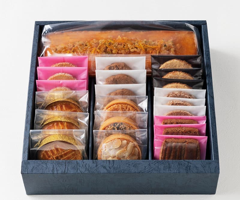 オリジナルクッキーとオレンジパウンドケーキの詰め合わせ