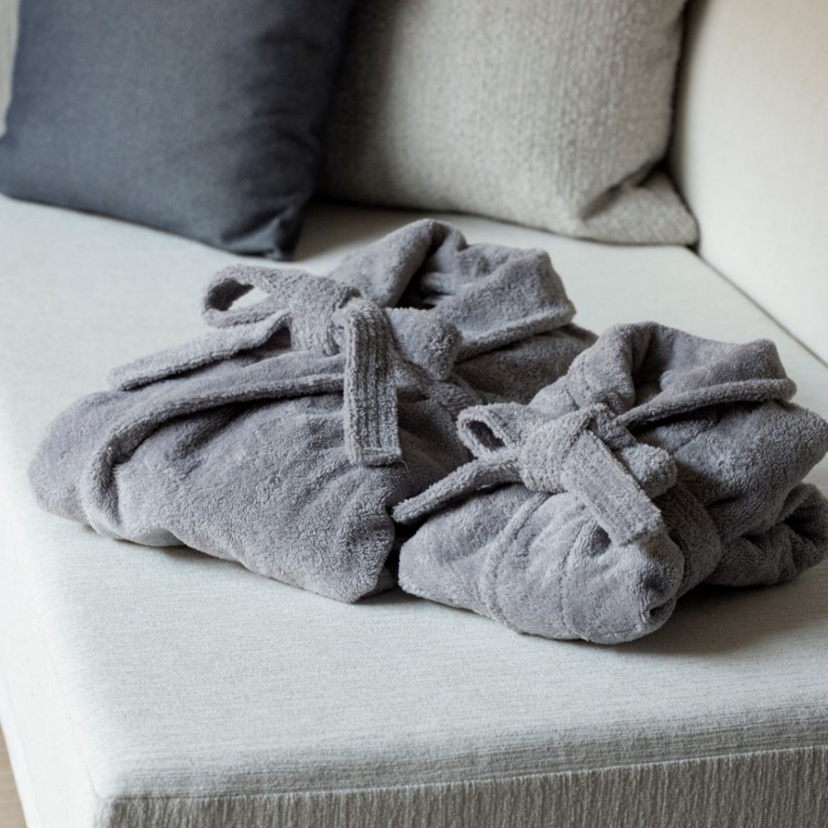 【期間限定価格】バスローブ （お子様用） / Kids Bathrobes