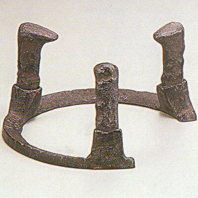 菊池正光造　薩摩炉五徳　五徳に銘あり　共箱 菊池正光造 薩摩炉五徳 五徳に銘あり 共箱 - メルカリ