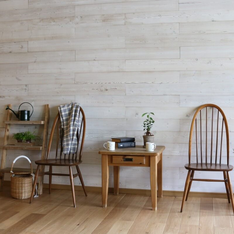 【天然木壁パネル ソリデコ WHITE BRASH 4x128x1180mm 1ケース(11枚=1.66m2入り） 】| ハウディープラス公式通販