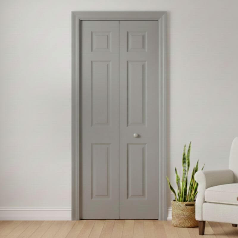 【リーズナブルな輸入ドア】メソナイト折戸 巾908mm 6SB スムースノックダウン加工・塗装オプション付き レール・金物・木製取手付