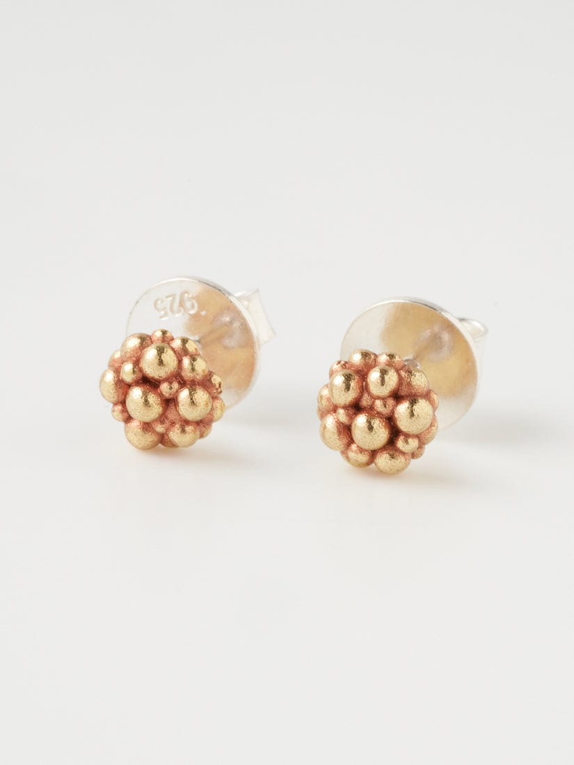 ピアス