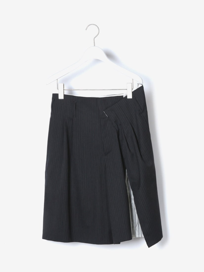 《MOOHONG》ROTATED PANEL ハーフパンツ