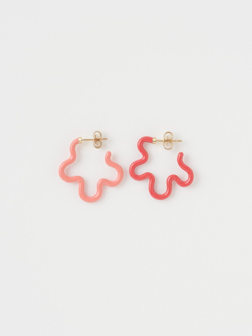 ピアス 2 TONE ASYMMETRICAL FLOWER POWER PIERCES IN LIGHT AND HOT PINK