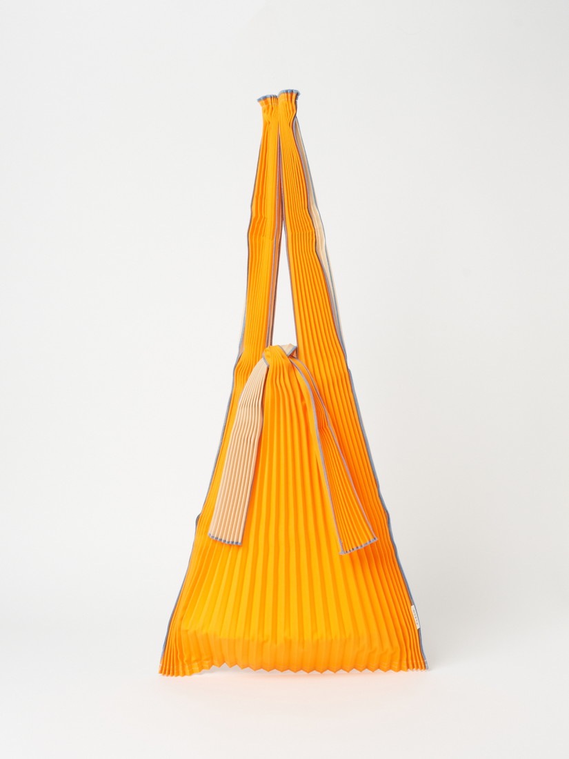 タテプリーツLバッグ 萱草色/素色((honeyorange/beige))（バッグその他