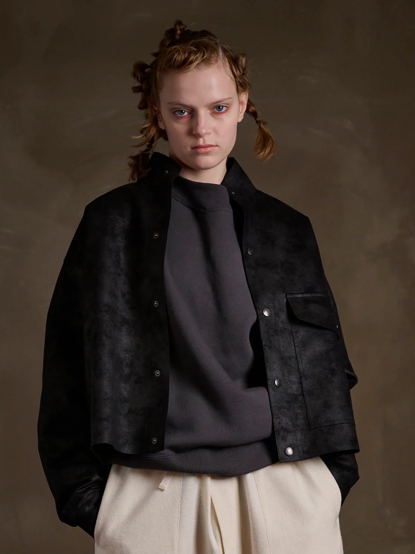 ウルトラスエードクロップド スタンドカラーブルゾン（ジャケット