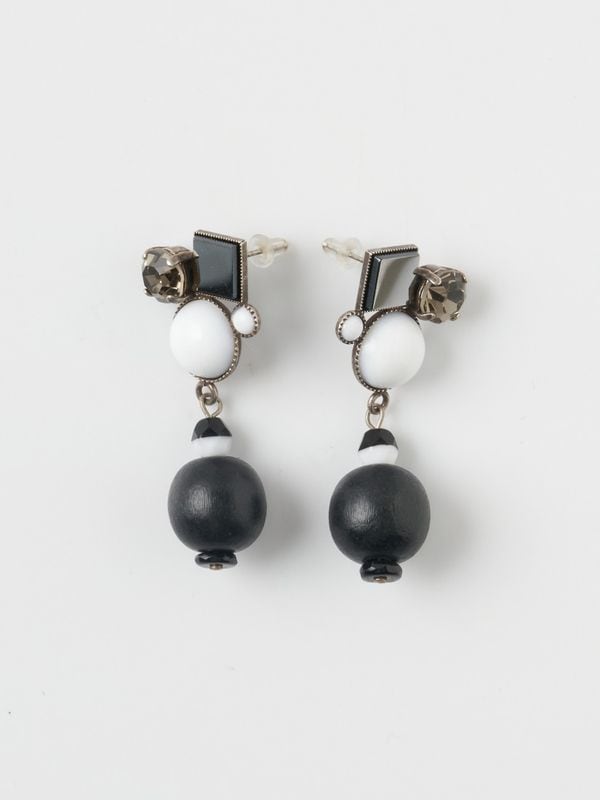 ピアス PARIS