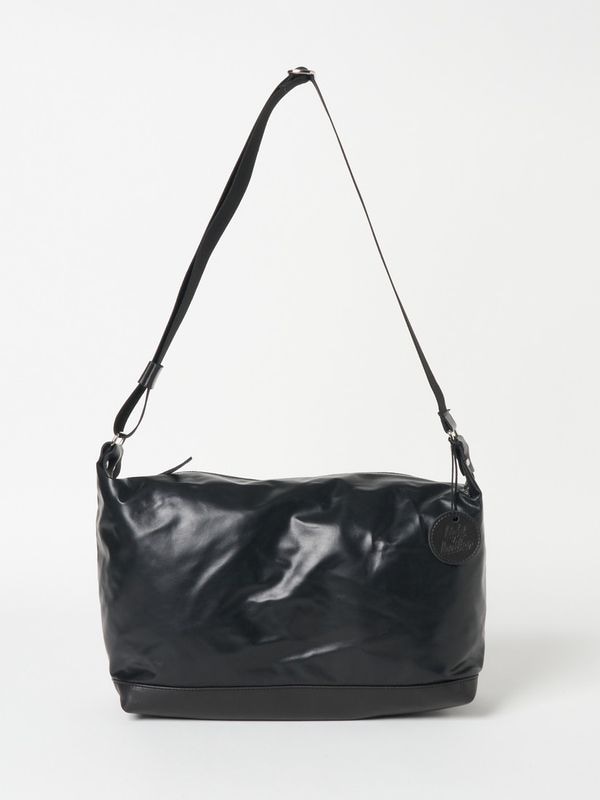 LIGHT LEATHER ALMA ショルダーバッグ