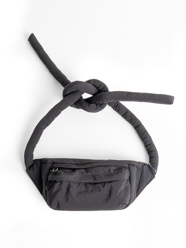 《Helio Ferretti》KNOTFLEX FANNY PACK クロスボディバッグ