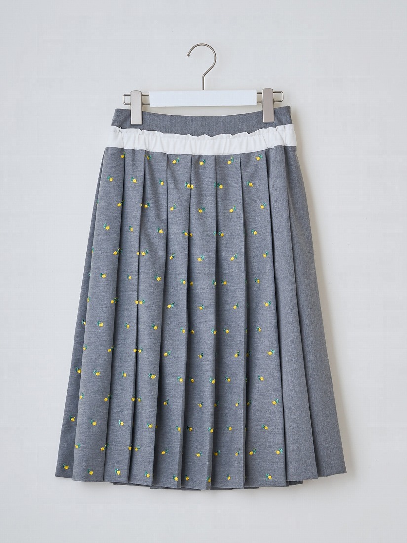 naokitomizuka》Flower embroidery pleated スカート（スカート
