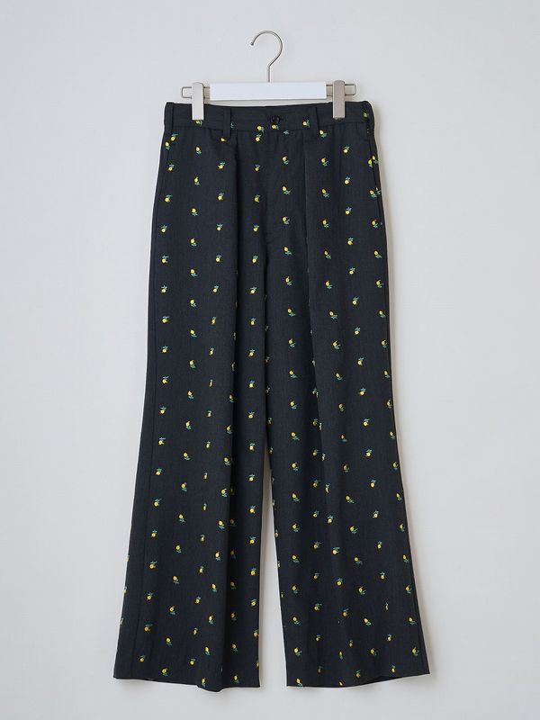 《naokitomizuka》Flower embroidery パンツ