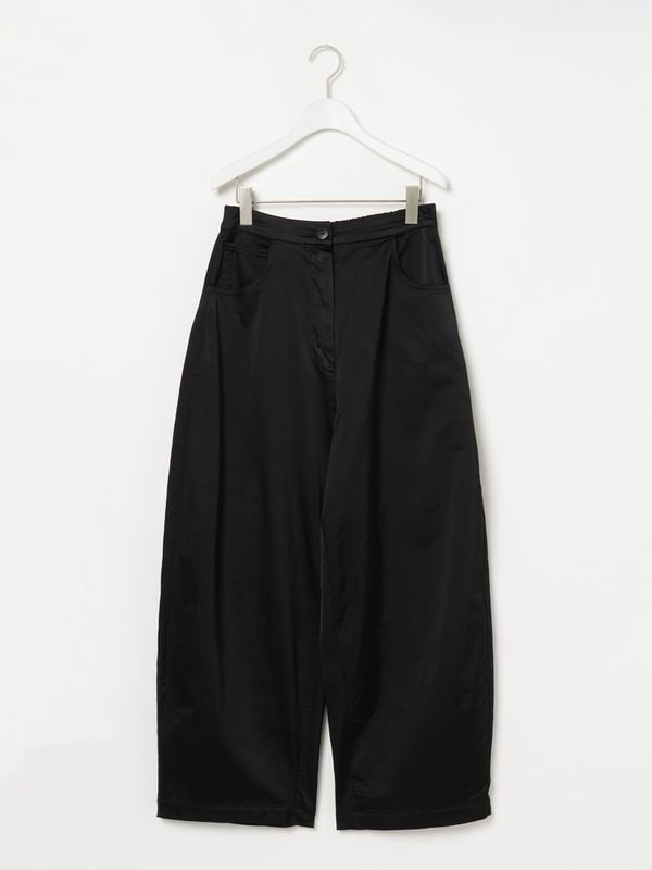 SATIN CURVED PANTS