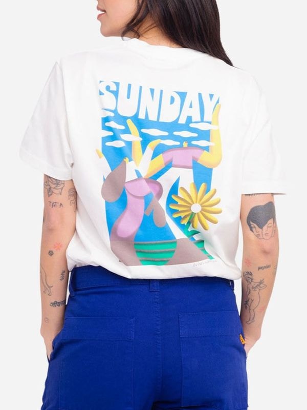 《OLOW》SUNDAY ECRU Tシャツ