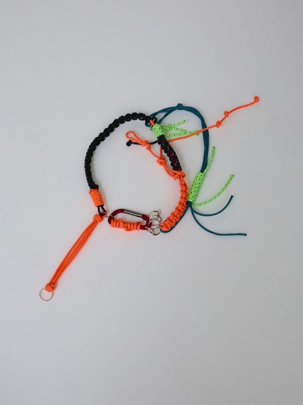 《BODYSONG.》HANDCRAFTED REFLECTIVE PARACORD ベルト