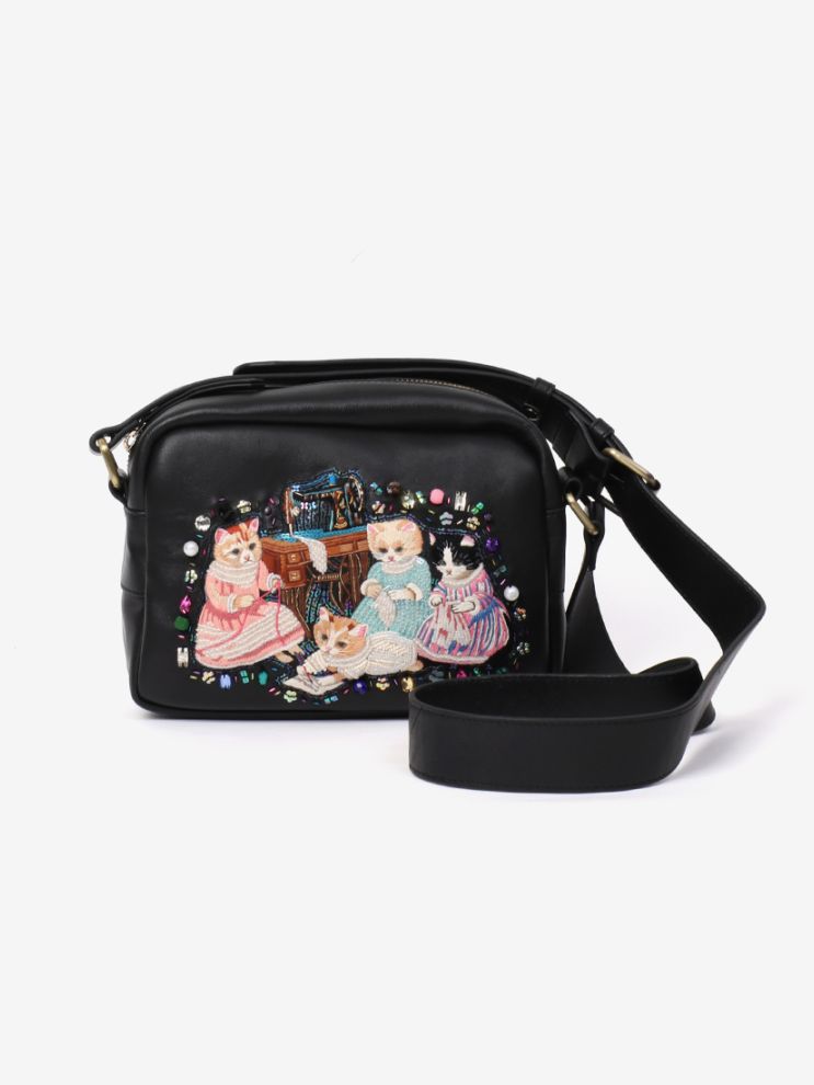 刺繍ショルダーバッグ Sewing Sisters Cats（ショルダーバッグ）｜H.P.