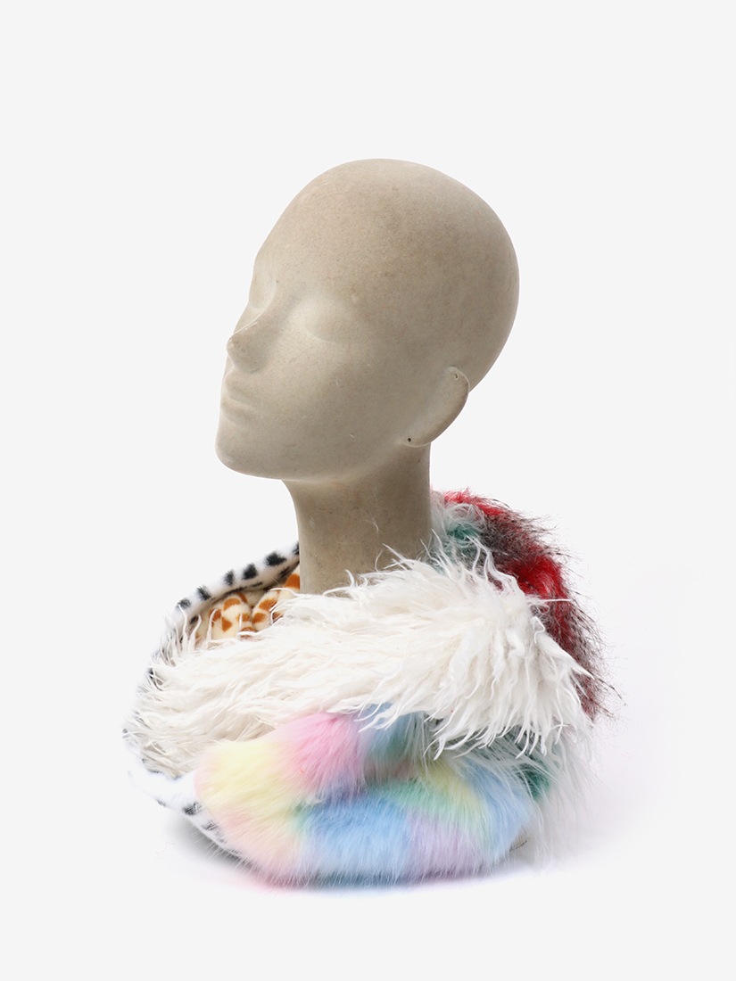 【新品タグ付き】tomoki yurita異素材ミックス スヌード リアルファー 新品タグ付き✨tomoki yurita異素材ミックススヌード リアルファー