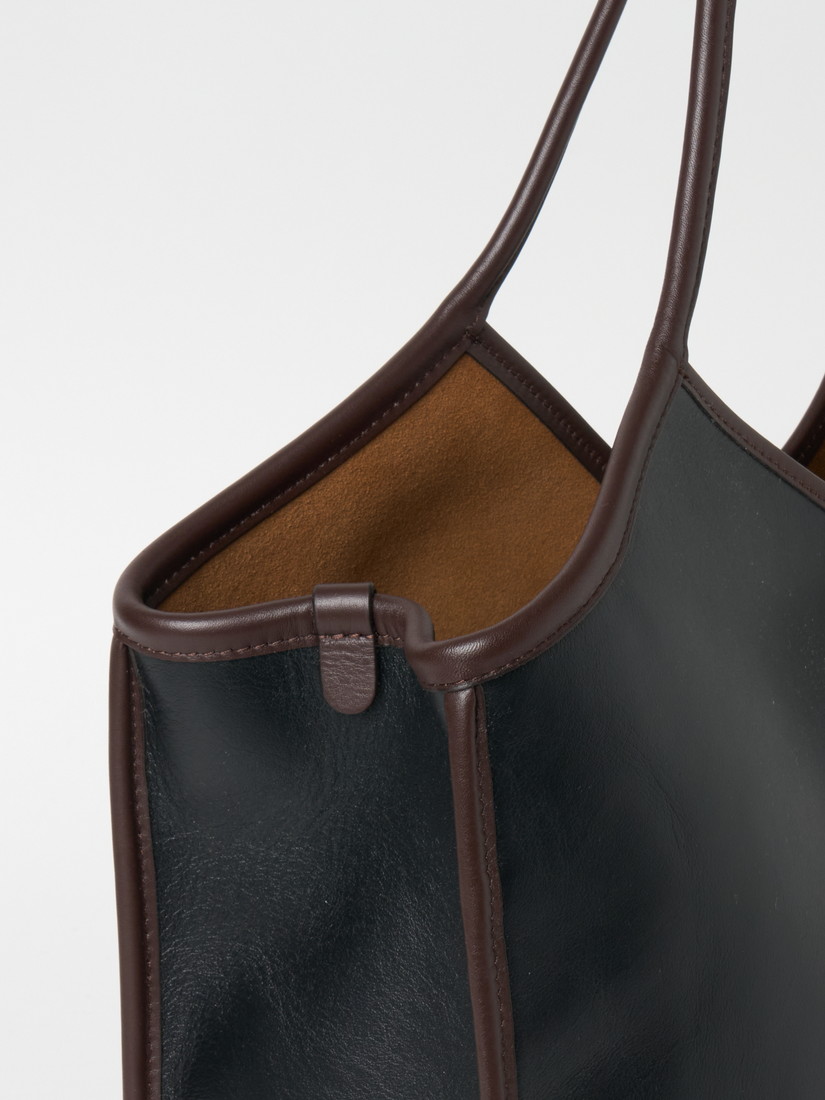 HEREU》Calella Squared Medium Leather（ハンドバッグ）｜H.P.FRANCE