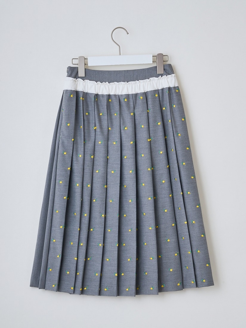 naokitomizuka》Flower embroidery pleated スカート（スカート