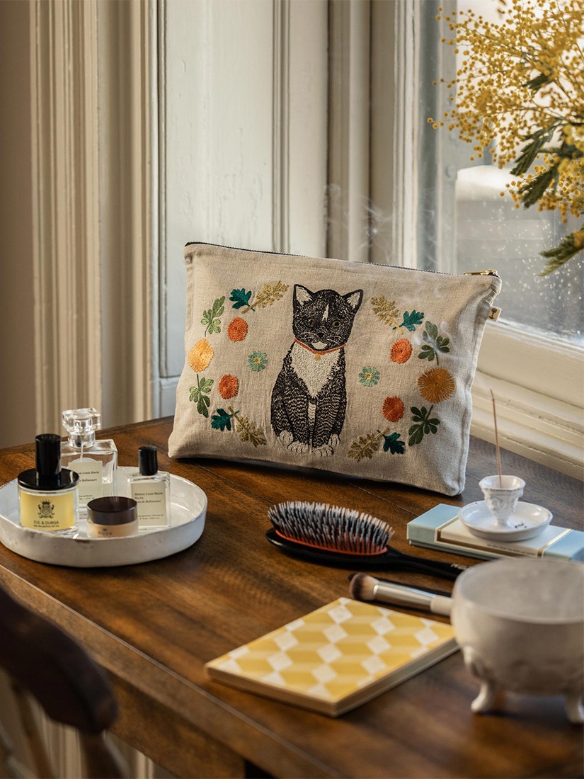 限定商品】ポーチ Pouch Kitten Cameo（ポーチ）｜H.P.FRANCE公式サイト