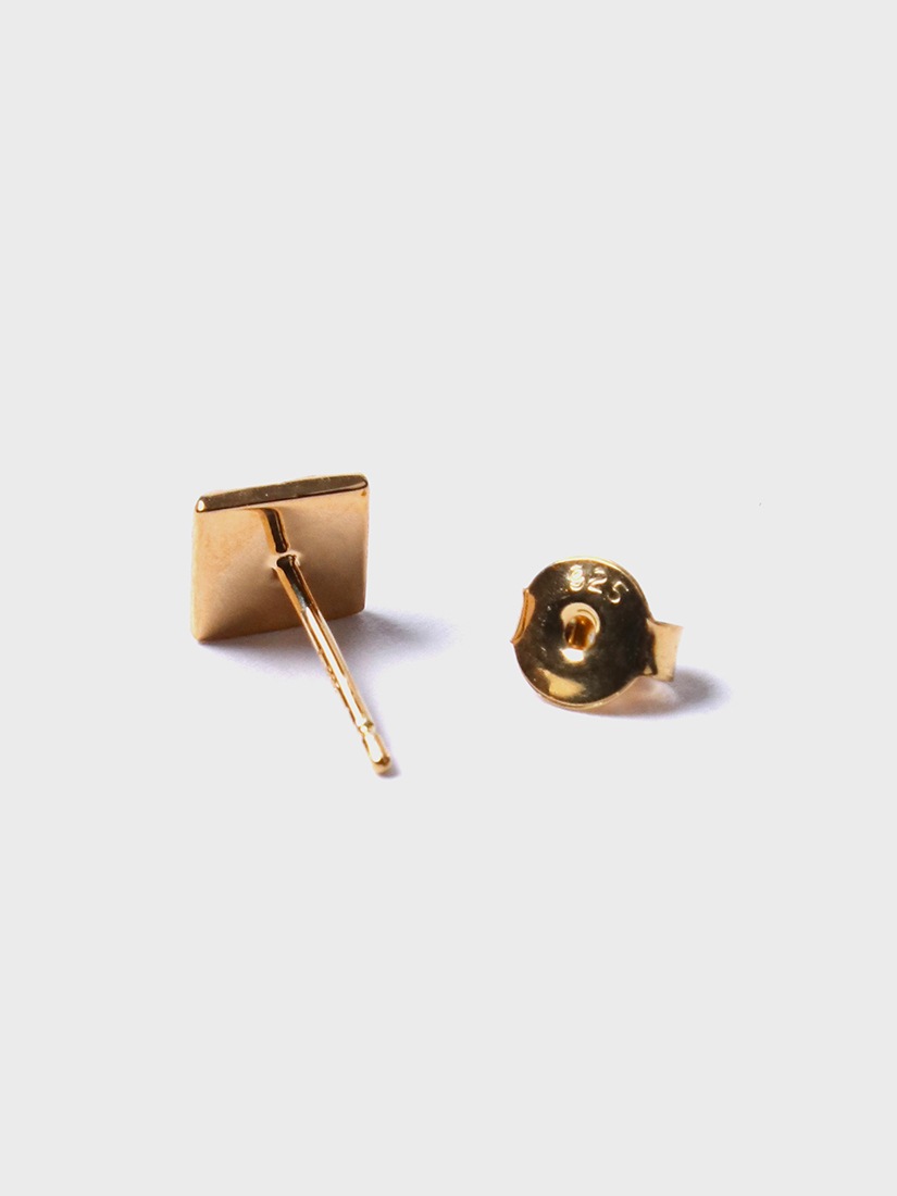 chigo》Pyramid Stud Earrings（ピアス）｜H.P.FRANCE公式サイト