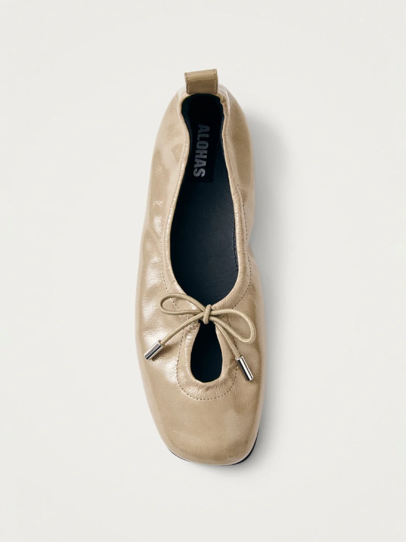 Rosalind Onix Beige Leather Ballet Flats（フラットシューズ）｜H.P.
