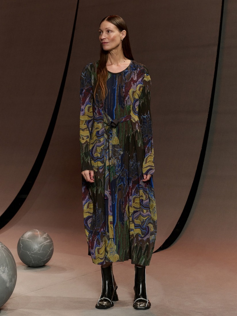 HENRIK VIBSKOV》O ワンピース-A（ワンピース）｜H.P.FRANCE公式サイト