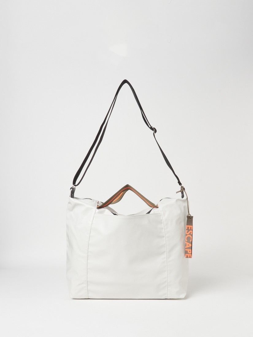 collection PRIVEE? H.P FRANCE ショルダー バッグ アッシュ・ぺー・フランスの新定番 -今持ちたい黒バッグ-｜H.P.