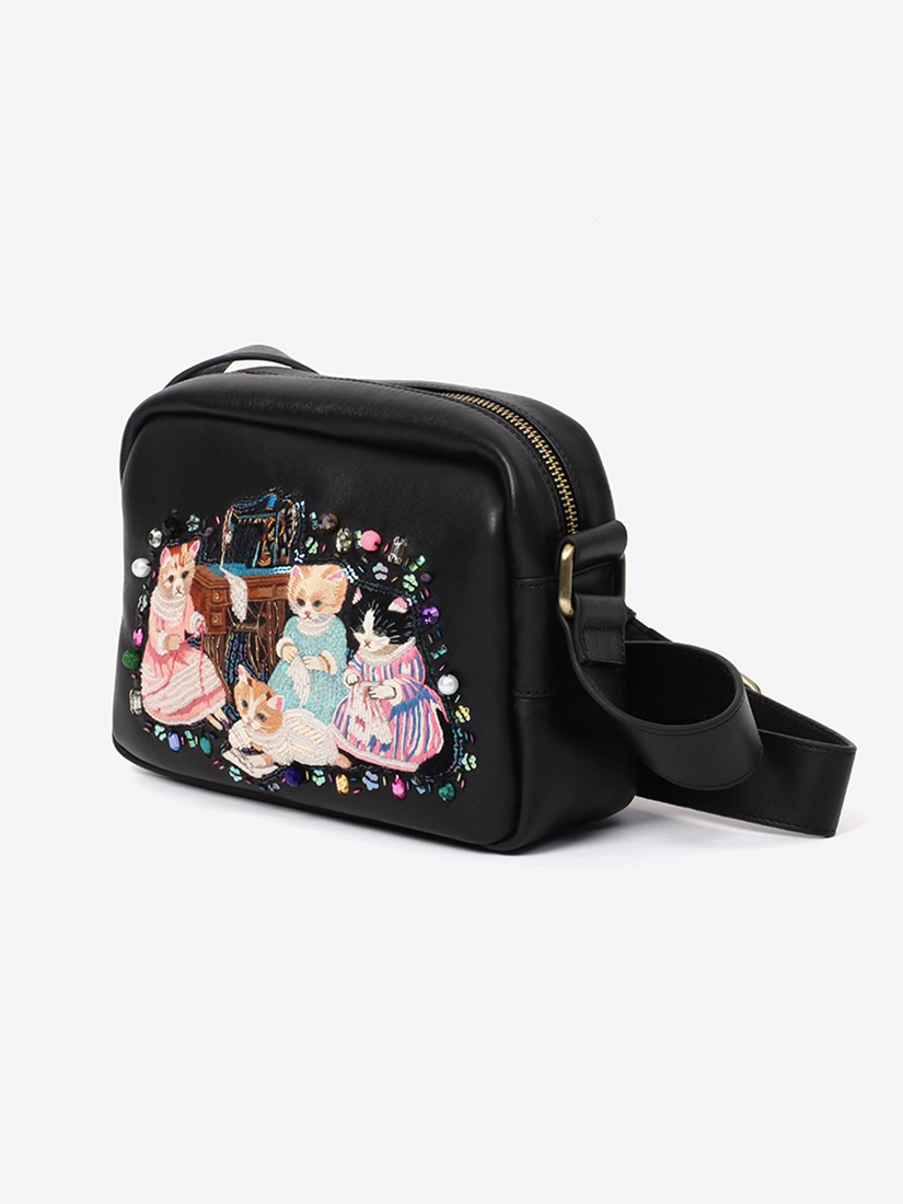 刺繍ショルダーバッグ Sewing Sisters Cats（ショルダーバッグ）｜H.P.