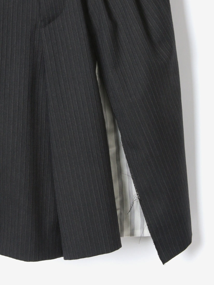 《MOOHONG》ROTATED PANEL ハーフパンツ