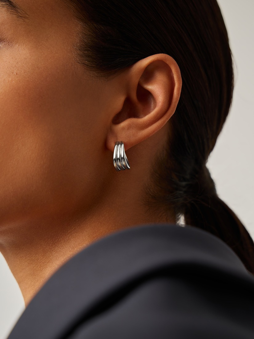 MISSOMA》SAVI TRIPLE RIDGE HOOP ピアス（ピアス）｜H.P.FRANCE公式サイト