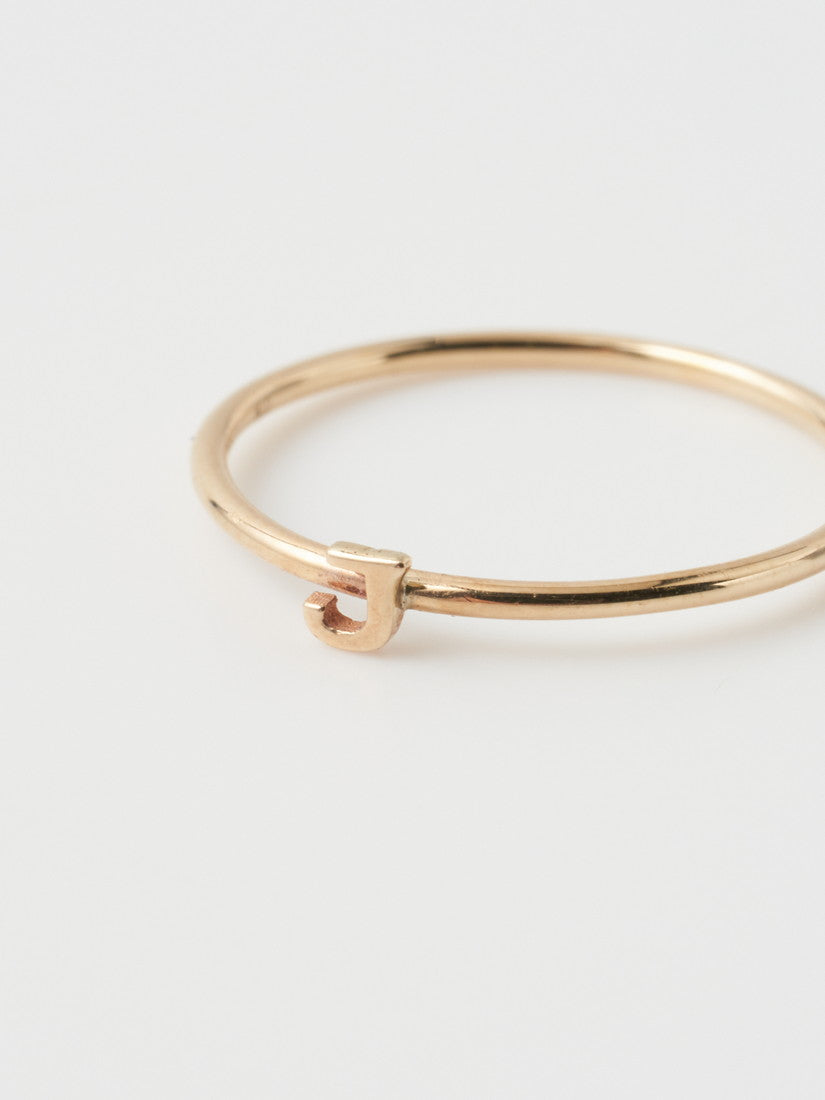 Lip：K10YGイニシャルリングJ（リング）｜H.P.FRANCE公式サイト