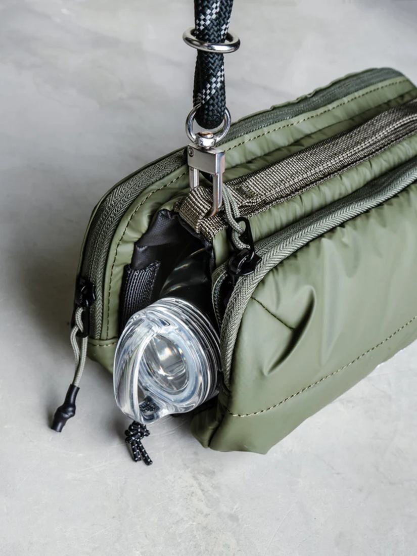 Bottle Sacoche ボトルサコッシュ シルバー Bottle Sacoche ボトルサコッシュ / Chrome (Metallic) / Bungee