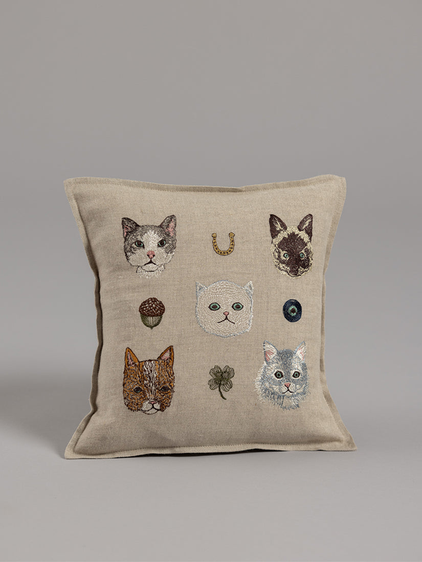 クッションカバー 30x30 Charming Cats（クッション）｜H.P.FRANCE公式