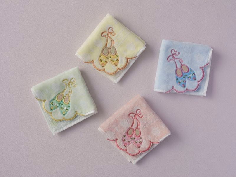 【新商品】ミニタオル 木靴