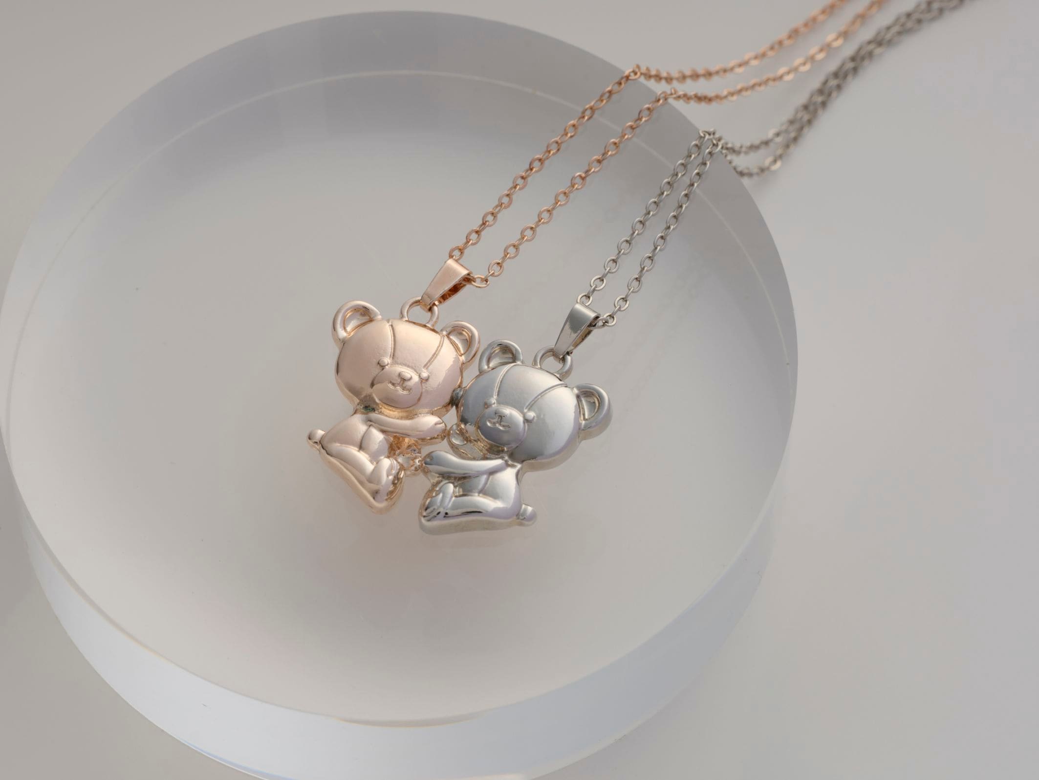 【新商品】ペアネックレス　 ルークルーナ jewelry