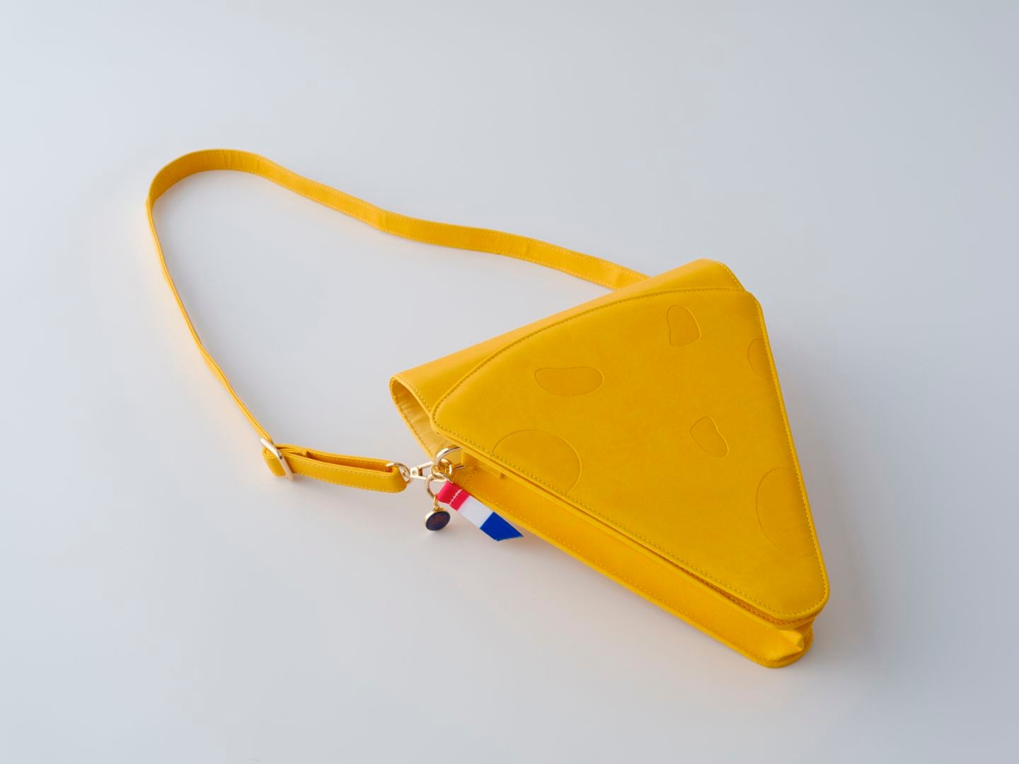 【新商品】ポシェット　チーズ　Kings　week