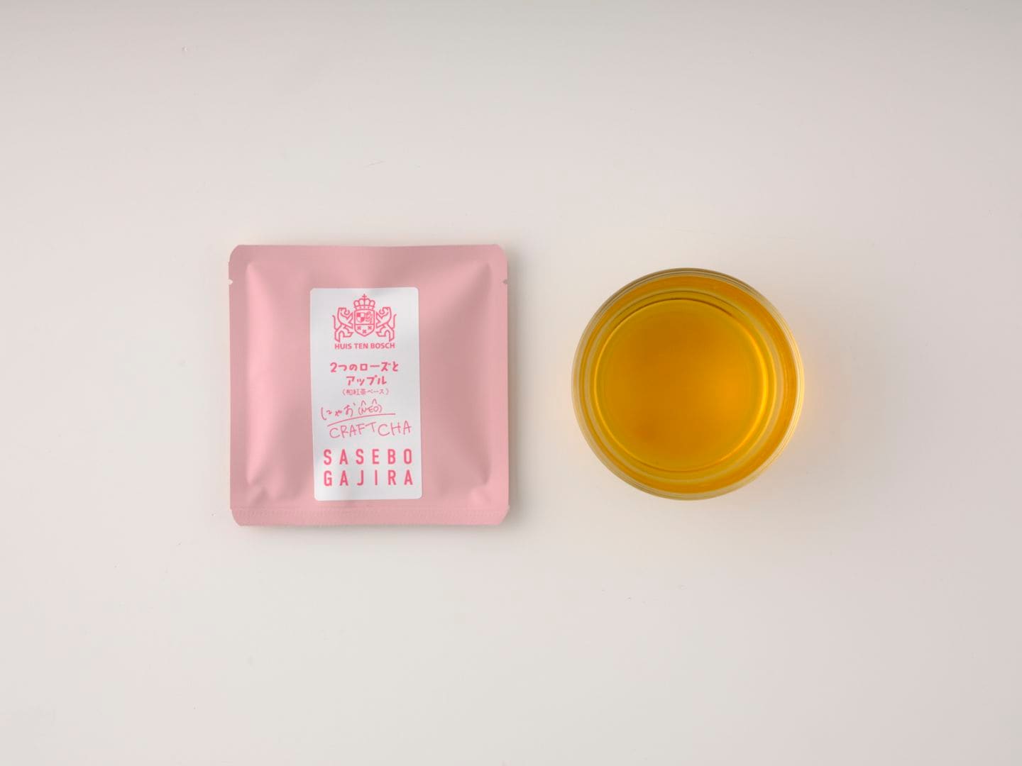 ハウステンボスオリジナル世知原茶　2つのローズとアップル 