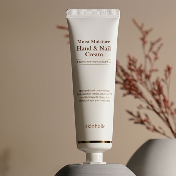 [Skin Holic] スキンホリック モイストモイスチャー ハンドネイルクリーム / 50ml リニューアル カタツムリ 分泌液配合 ハンドクリーム 韓国コスメ 