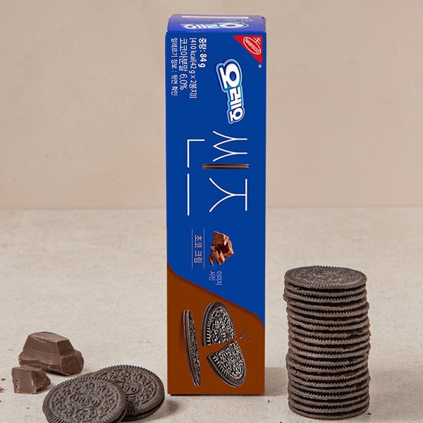 [oreo] オレオ シンズ チョコクリーム  / 84g thins クリスピー 薄い ココアクッキー 濃厚なチョコレート ムースチョコ ビスケット チョコレート 韓国お菓子